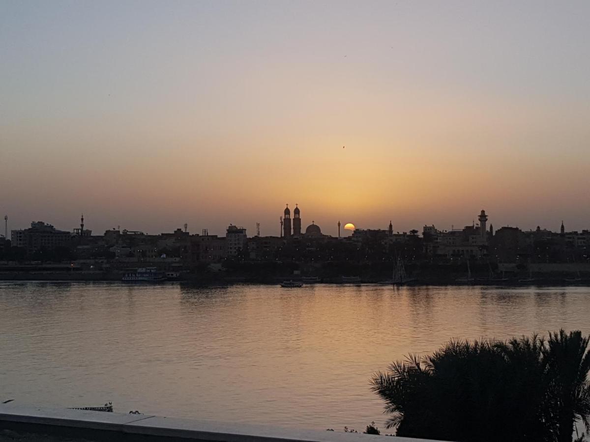 Апартаменти Nile Sunrise Flats Луксор Екстер'єр фото