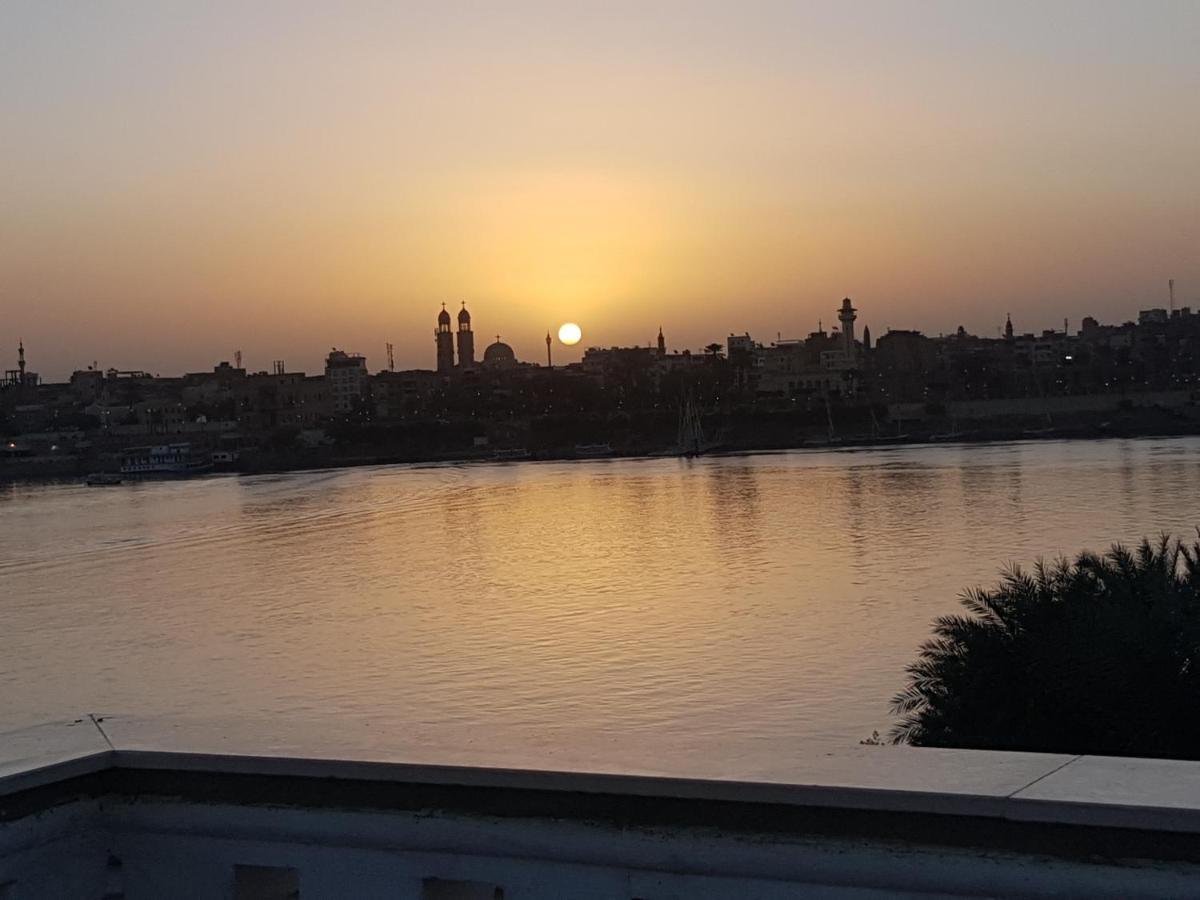 Апартаменти Nile Sunrise Flats Луксор Екстер'єр фото